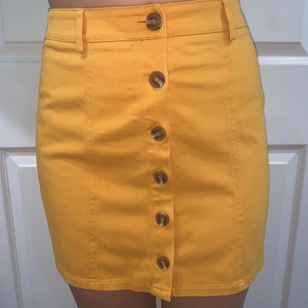 yellow button up skirt - Picture 1 of 2